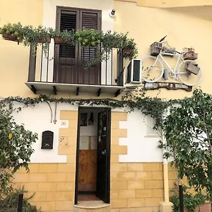 https://bb-colori-di-bahlara.palermohotels.org
